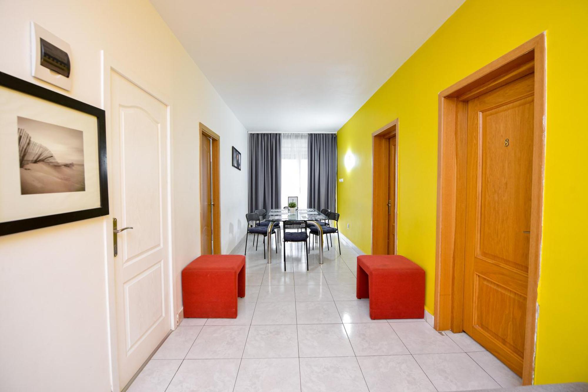 The Lincoln Suites - Central Shabbat Friendly Apartments Bucharest Exterior photo